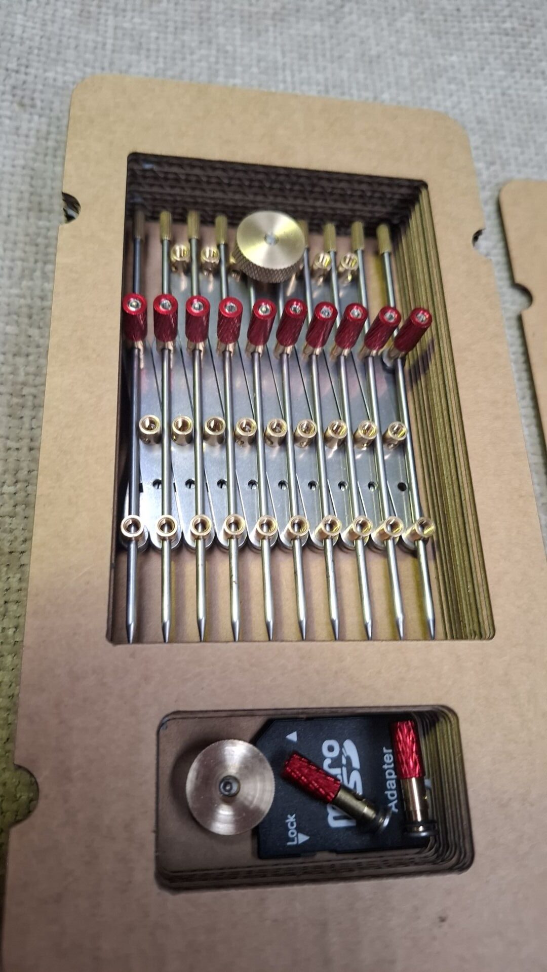 Ten Point Spacer, Card edition